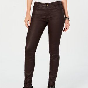 Tommy Hilfiger | Color Wax Denim (Burgandy)